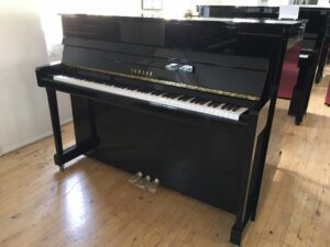 Yamaha B-2 klaver